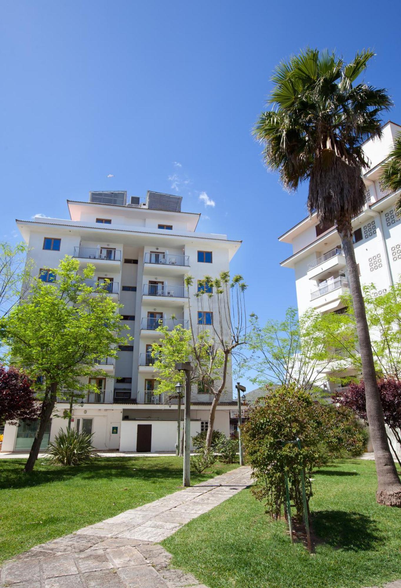 Apartamentos Ferrer Tamarindos Puerto de Alcúdia Exterior foto