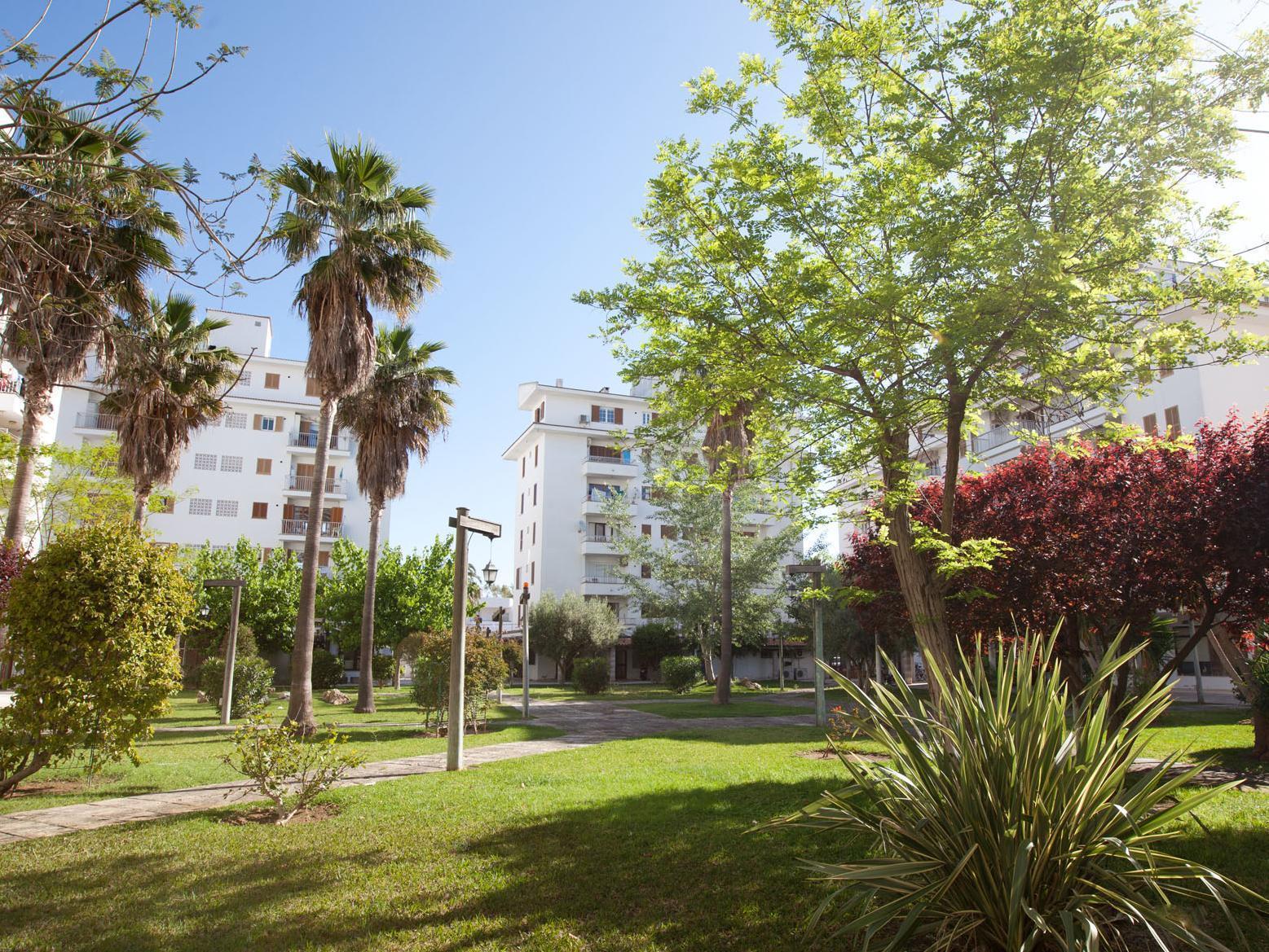 Apartamentos Ferrer Tamarindos Puerto de Alcúdia Exterior foto